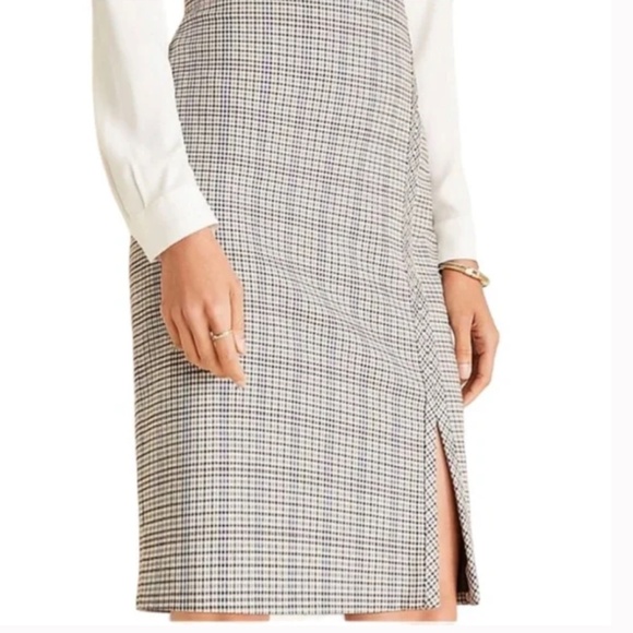 Ann Taylor Plaid Pencil Skirt - Neutral Tan/Cream/Black Size 00P - Picture 1 of 12